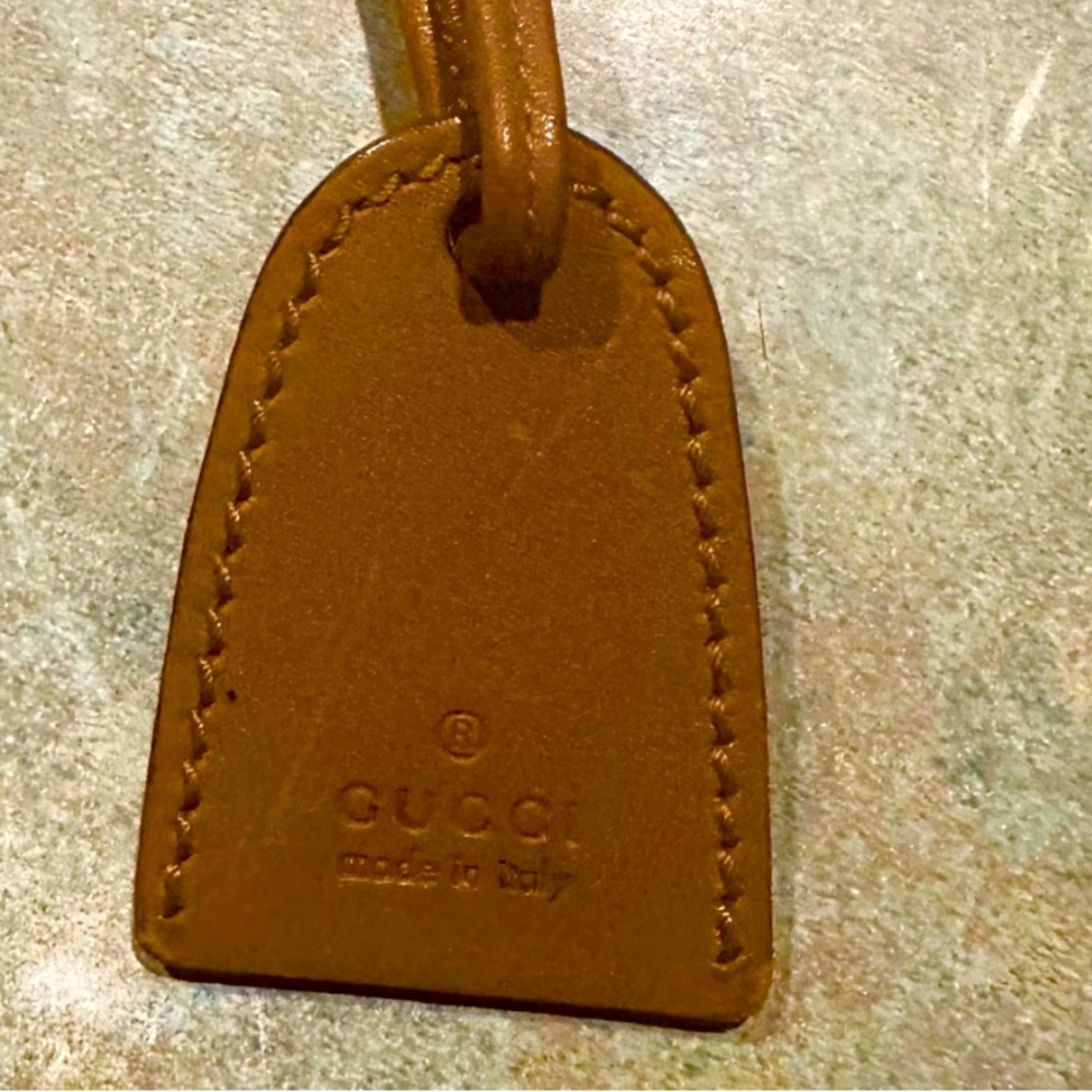 💜 Authentic Gucci Bag Charm - Leather